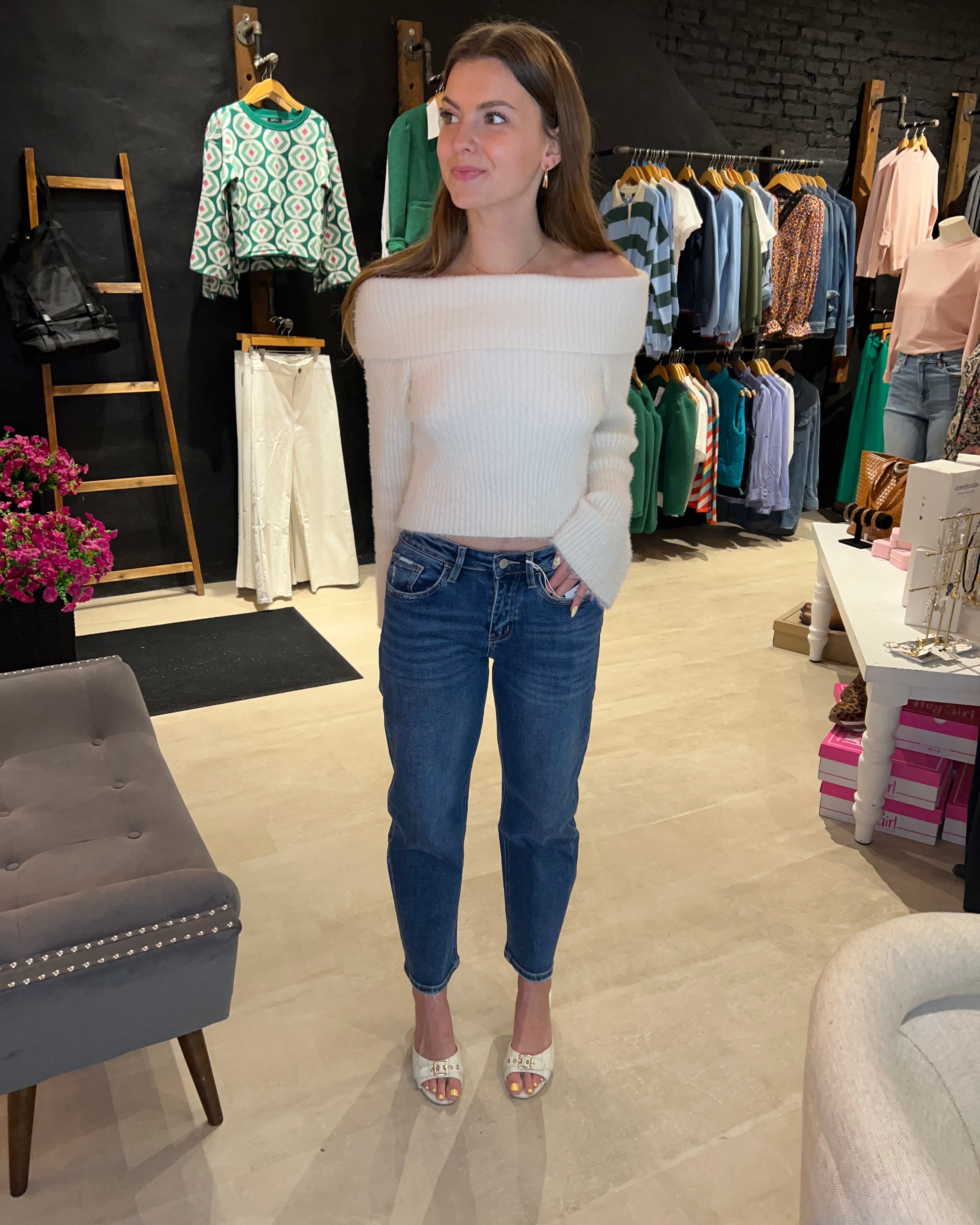 Resi Barrel Jeans-Jeans-Veveret-The Funky Zebra Ames, Women's Fashion Boutique in Ames, Iowa
